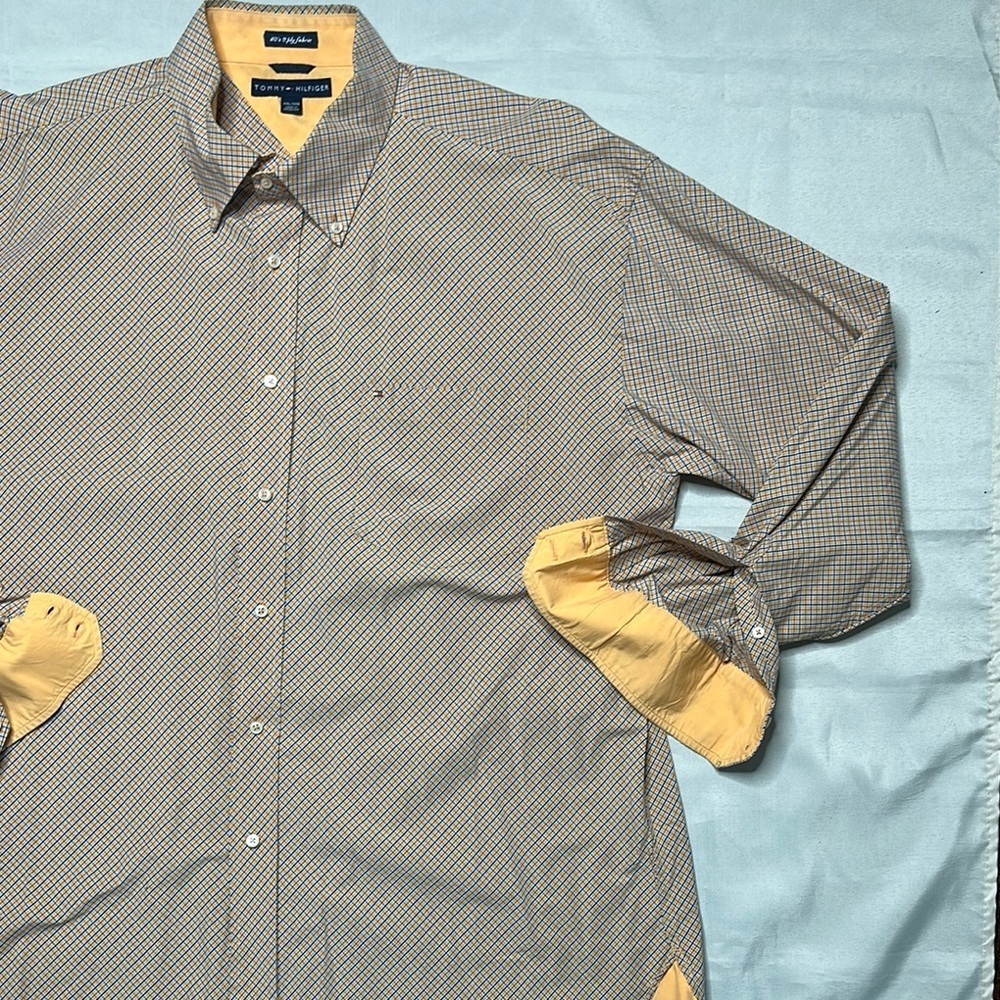 Tommy Hilfiger Men's Orange/Blue Patterned Button Down Shirt - Picture 4 of 8